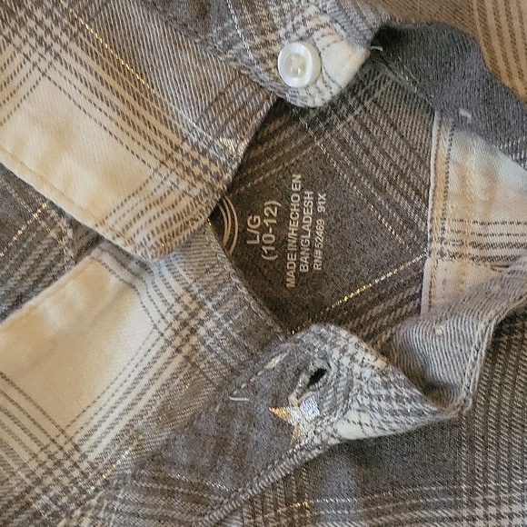 Girls button down top - Picture 3 of 3